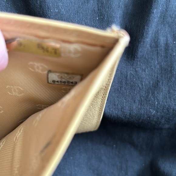 Chanel coco button leather wallet with COA double sided - Picture 6 of 12